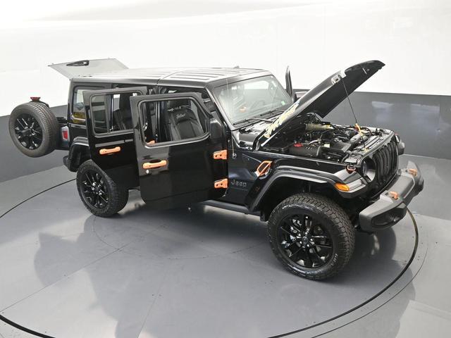 Photo of 2023 Black Clearcoat Jeep Wrangler