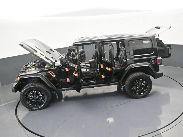 Photo of 2023 Black Clearcoat Jeep Wrangler