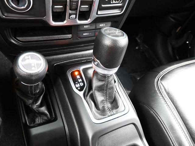 Photo of 2023 Black Clearcoat Jeep Wrangler