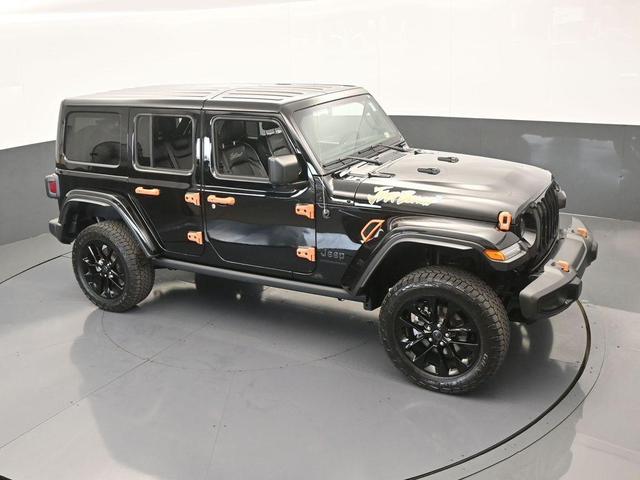 Photo of 2023 Black Clearcoat Jeep Wrangler