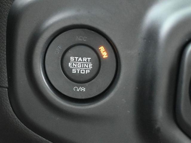 Photo of 2023 Black Clearcoat Jeep Gladiator