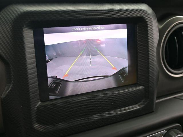 Photo of 2023 Black Clearcoat Jeep Gladiator