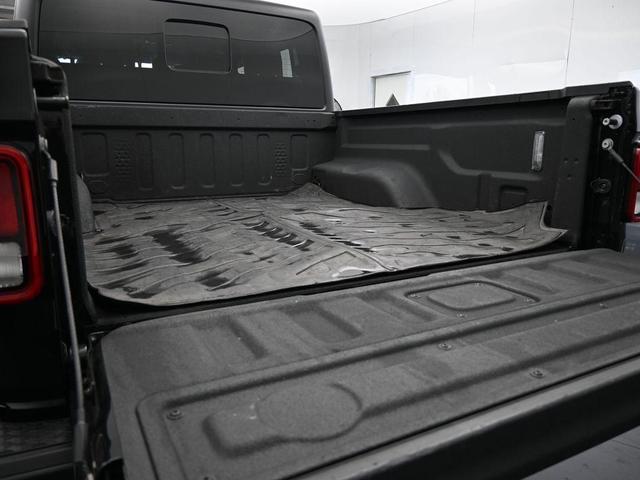 Photo of 2023 Black Clearcoat Jeep Gladiator