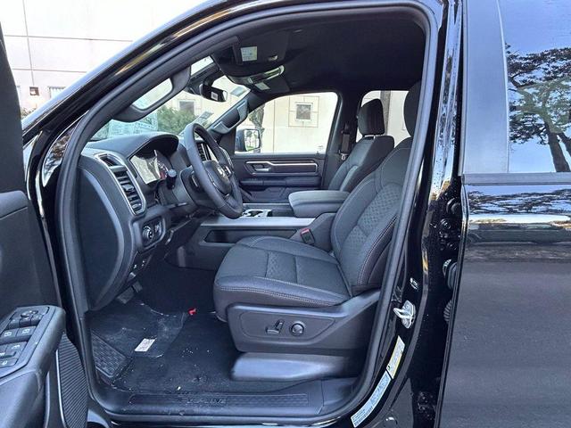 Photo of 2025 Diamond Black RAM 1500
