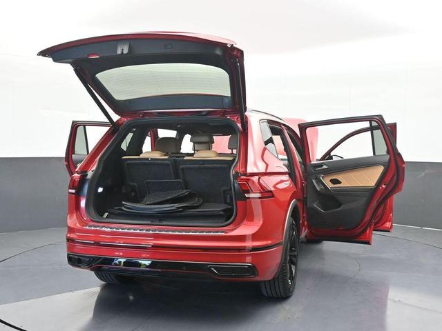 Photo of 2024 Kings Red Volkswagen Tiguan
