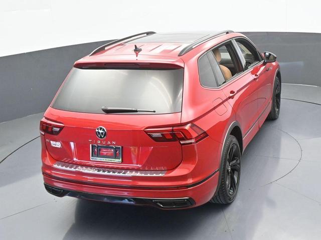 Photo of 2024 Kings Red Volkswagen Tiguan