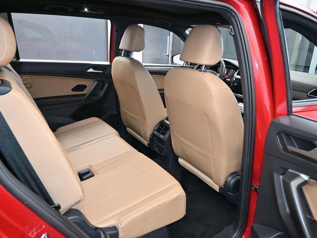 Photo of 2024 Kings Red Volkswagen Tiguan