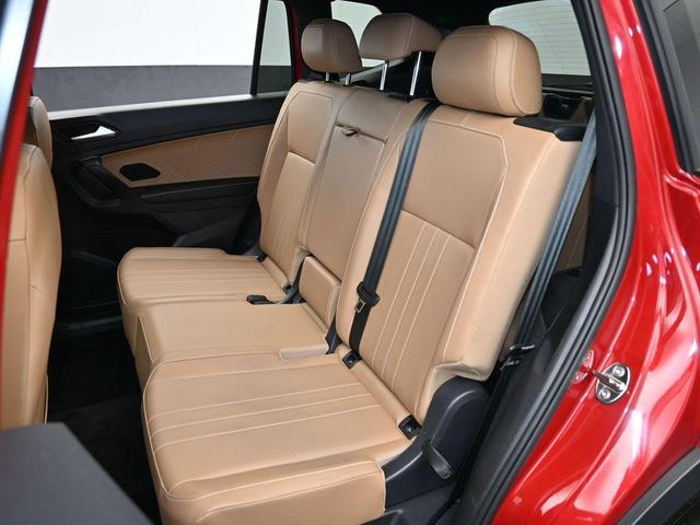 Photo of 2024 Kings Red Volkswagen Tiguan