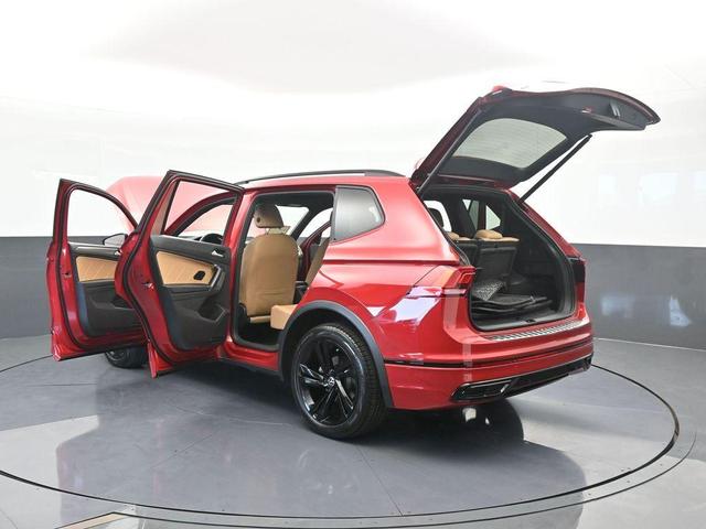 Photo of 2024 Kings Red Volkswagen Tiguan