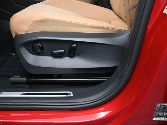 Photo of 2024 Kings Red Volkswagen Tiguan