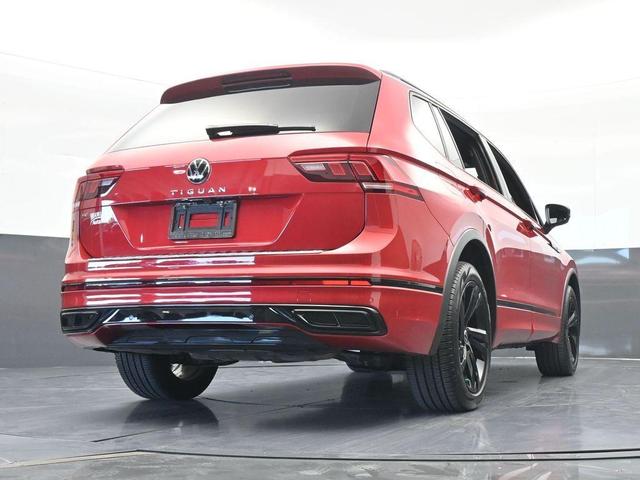 Photo of 2024 Kings Red Volkswagen Tiguan