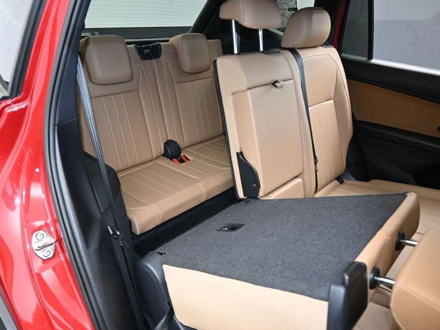 Photo of 2024 Kings Red Volkswagen Tiguan