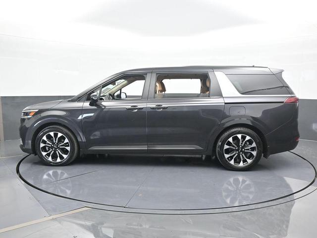 Photo of 2024 Metal Kia Carnival