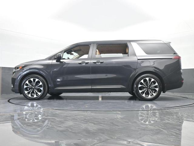Photo of 2024 Metal Kia Carnival