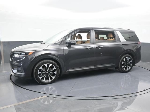 Photo of 2024 Metal Kia Carnival