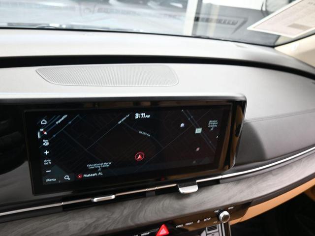 Photo of 2024 Metal Kia Carnival