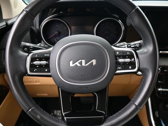 Photo of 2024 Metal Kia Carnival
