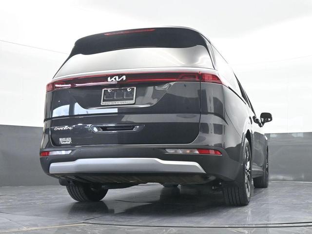 Photo of 2024 Metal Kia Carnival