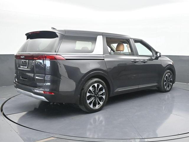 Photo of 2024 Metal Kia Carnival