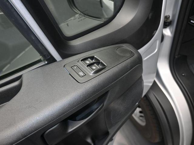 Photo of 2025 Bright Silver Clearcoat Metallic RAM ProMaster 1500