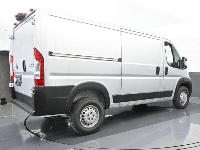 Photo of 2025 Bright Silver Clearcoat Metallic RAM ProMaster 1500