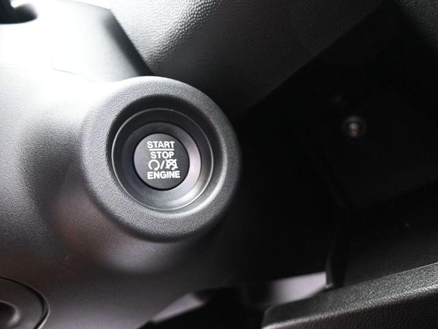 Photo of 2025 Bright Silver Clearcoat Metallic RAM ProMaster 1500