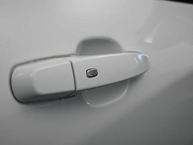 Photo of 2023 Summit White Chevrolet Equinox