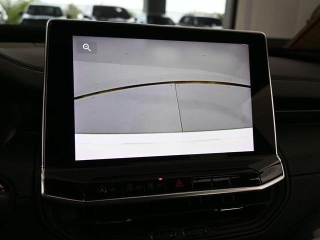 Photo of 2025 Bright White Clearcoat Jeep Compass