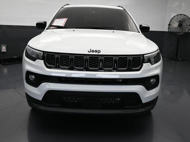 Photo of 2025 Bright White Clearcoat Jeep Compass