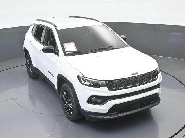 Photo of 2025 Bright White Clearcoat Jeep Compass
