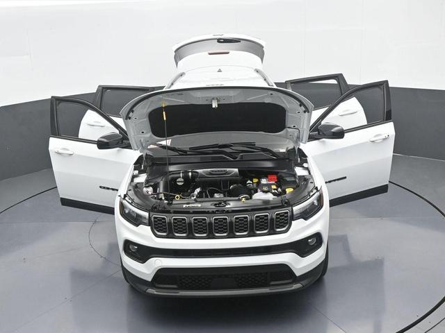 Photo of 2025 Bright White Clearcoat Jeep Compass