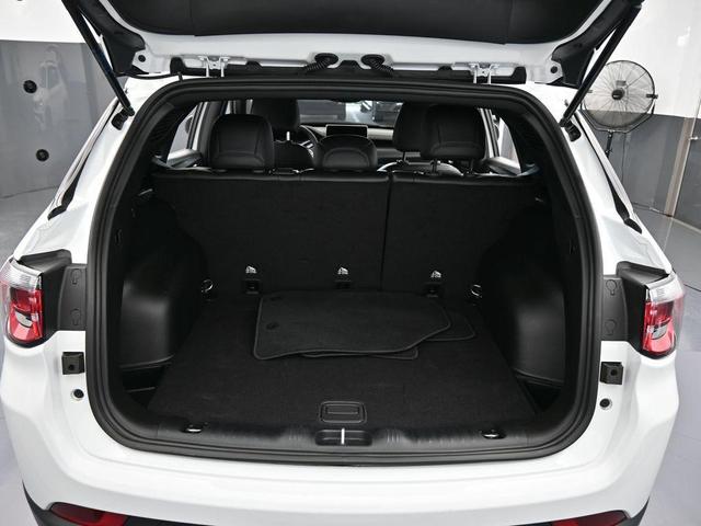 Photo of 2025 Bright White Clearcoat Jeep Compass