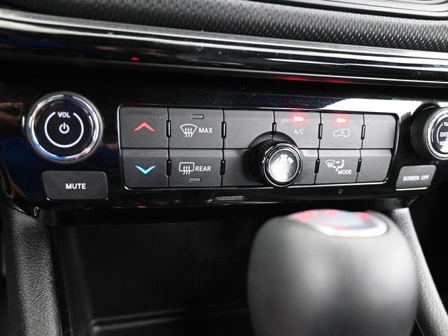Photo of 2025 Bright White Clearcoat Jeep Compass