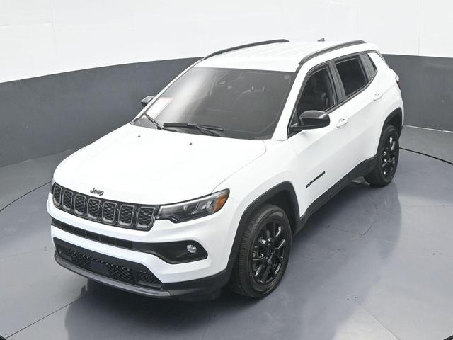 Photo of 2025 Bright White Clearcoat Jeep Compass