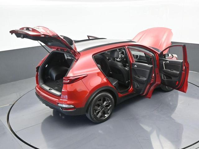 Photo of 2022 Hyper Red Kia Sportage