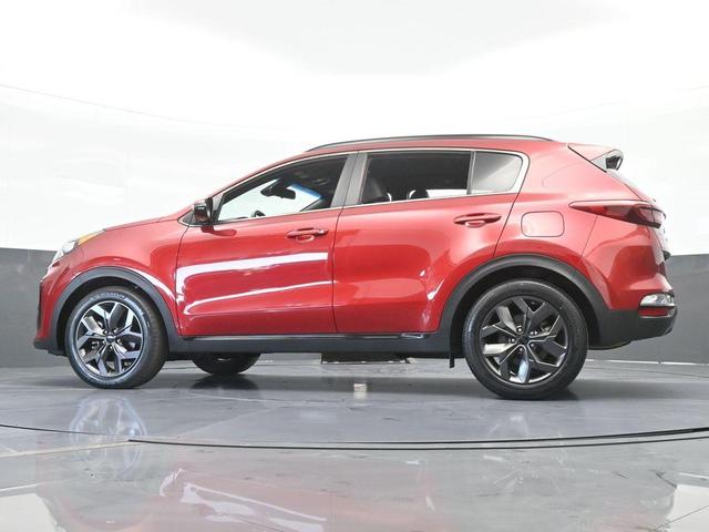 Photo of 2022 Hyper Red Kia Sportage