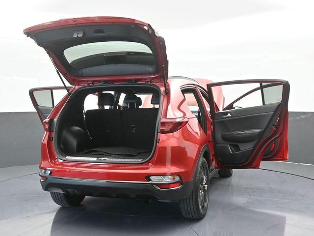 Photo of 2022 Hyper Red Kia Sportage