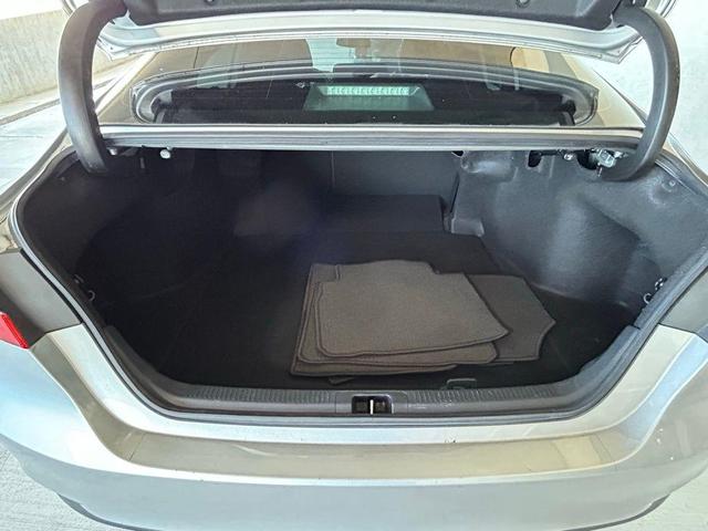 Photo of 2021 Silver Toyota Camry