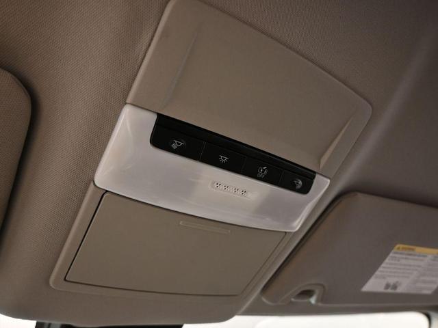 Photo of 2021 Glacier White Nissan Altima