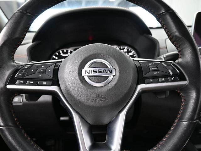 Photo of 2021 Glacier White Nissan Altima