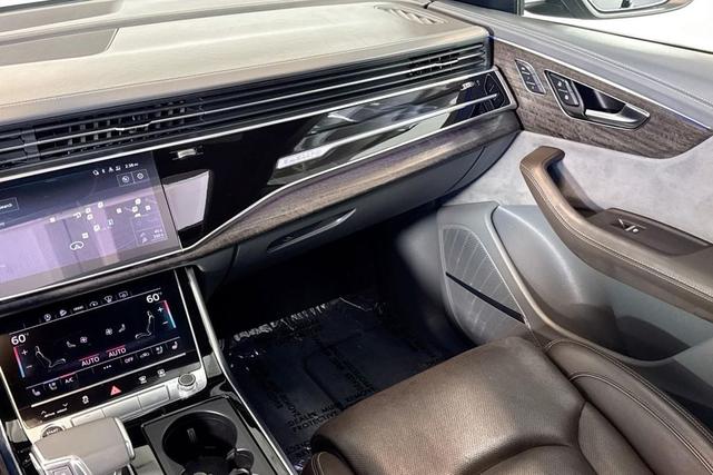 Photo of 2022 Mythos Black Metallic Audi Q8