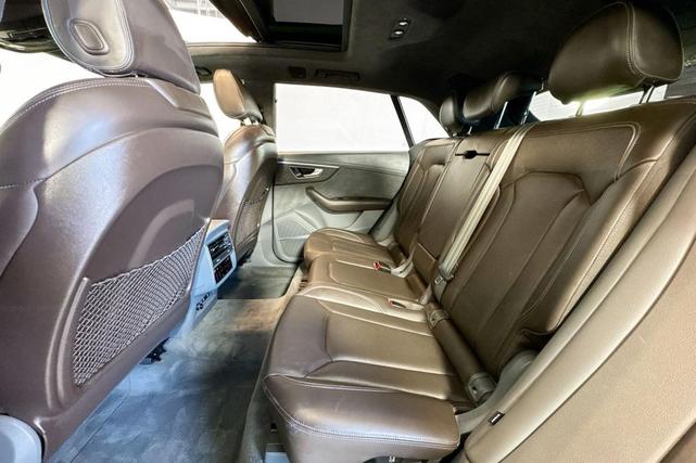 Photo of 2022 Mythos Black Metallic Audi Q8