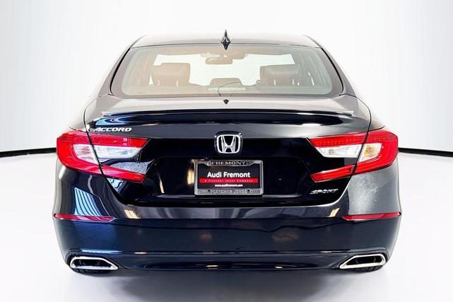 Photo of 2018 Crystal Black Pearl Honda Accord
