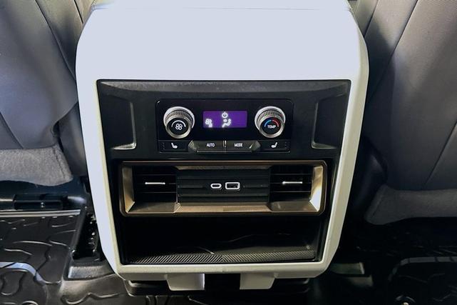 Photo of 2025 Interstellar White GMC HUMMER EV SUV