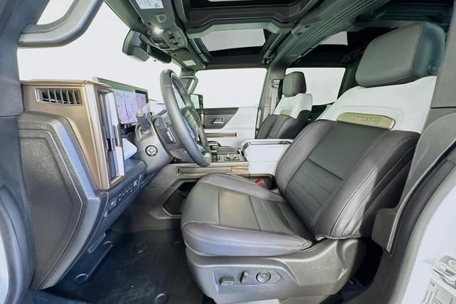Photo of 2025 Interstellar White GMC HUMMER EV SUV
