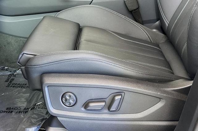 Photo of 2025 Chronos Gray Metallic Audi Q5
