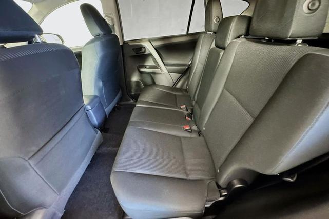 Photo of 2016 Silver Sky Metallic Toyota RAV4