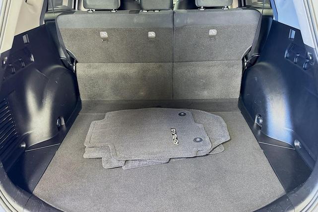 Photo of 2016 Silver Sky Metallic Toyota RAV4