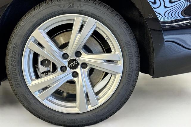 Photo of 2025 Mythos Black Metallic Audi A5