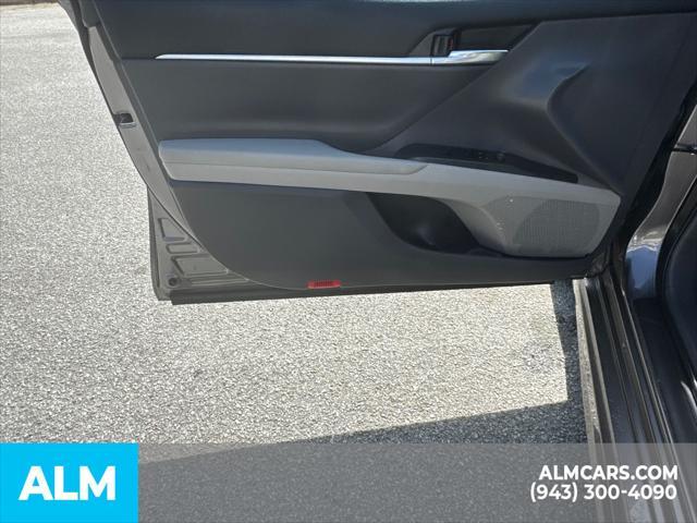 Photo of 2023 Gray Toyota Camry